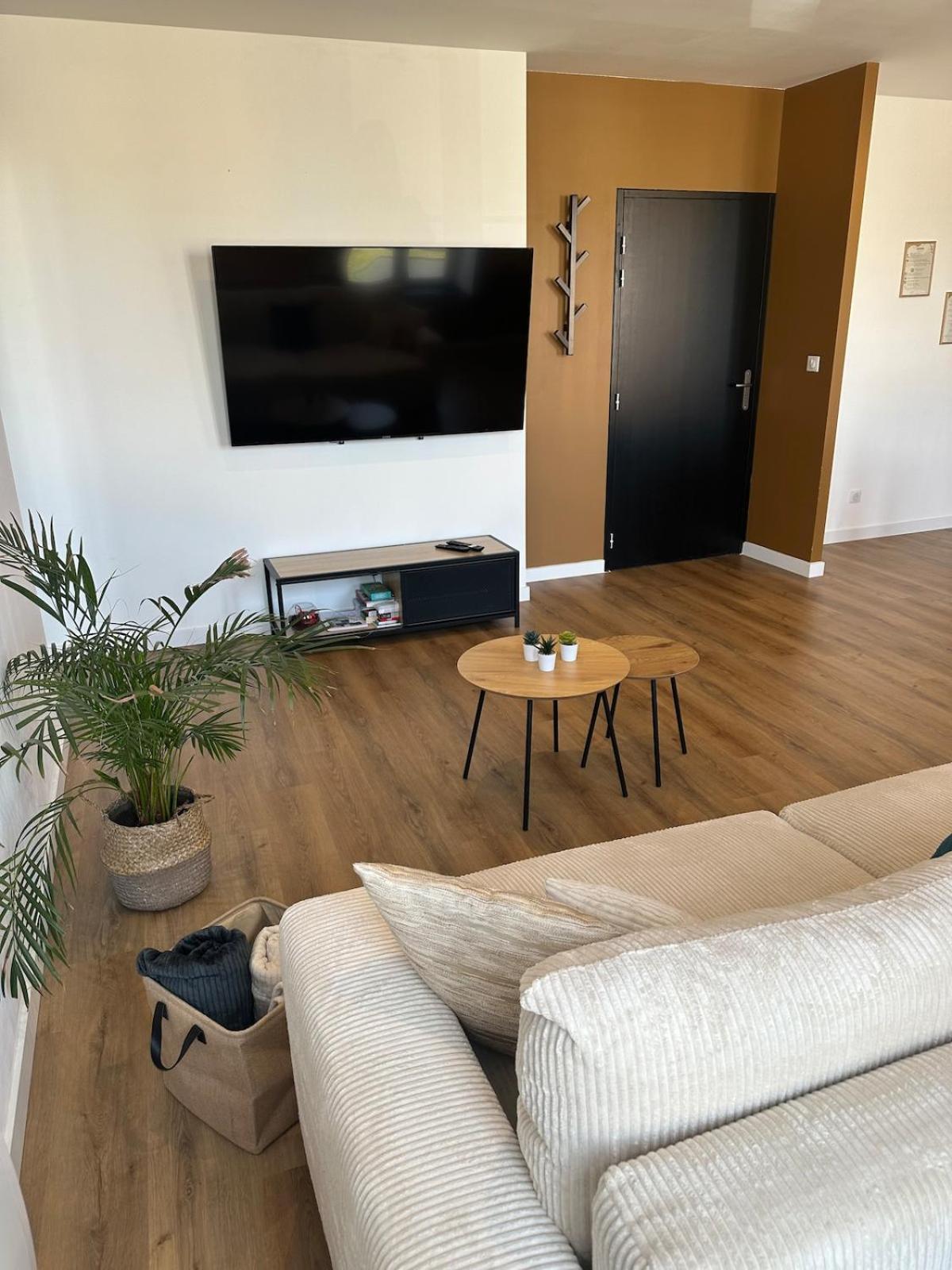 Appartement De La Gare Remiremont Extérieur photo